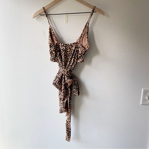 aerie leopard wrap one piece swimsuit in raw sienna m long - Picture 6 of 7